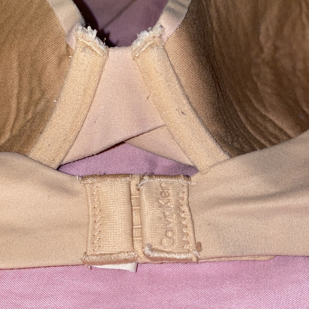Calvin Klein Lightly Lined Bra - image 8